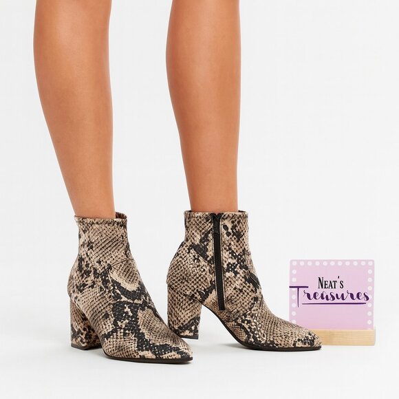 Marc Fisher LEAVE Black Gray White Snake Print Side Zip Block Heel Bootie Sz 6 M - Picture 1 of 14